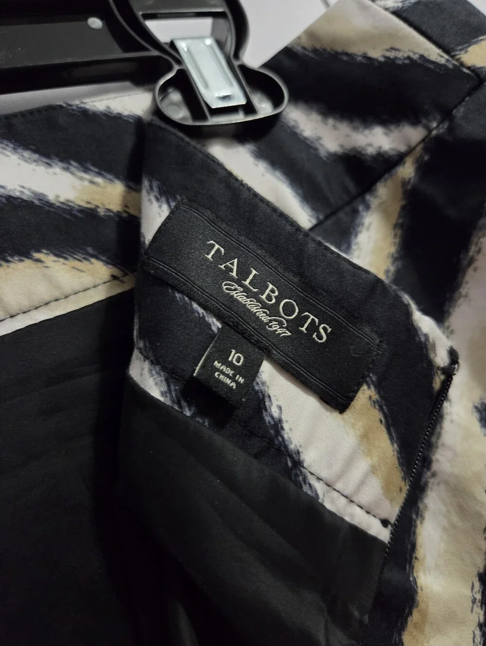 Talbots Animal Print Knee Length Lined Pencil Skirt, Size 10